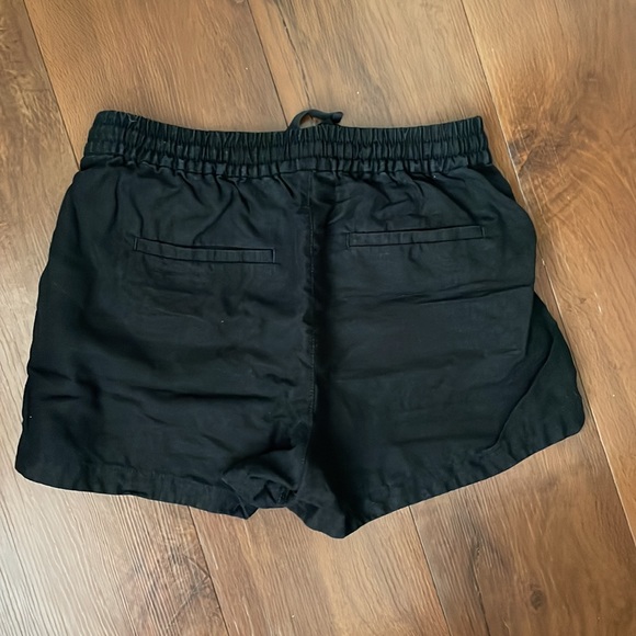 J. Crew black linen shorts, XXS - Picture 2 of 2